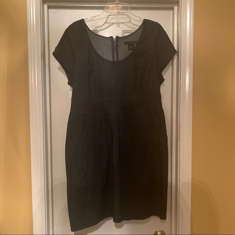 Denim dress with Pockets!